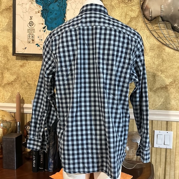 Abercrombie & Fitch Button Down. XXL - Picture 4 of 9